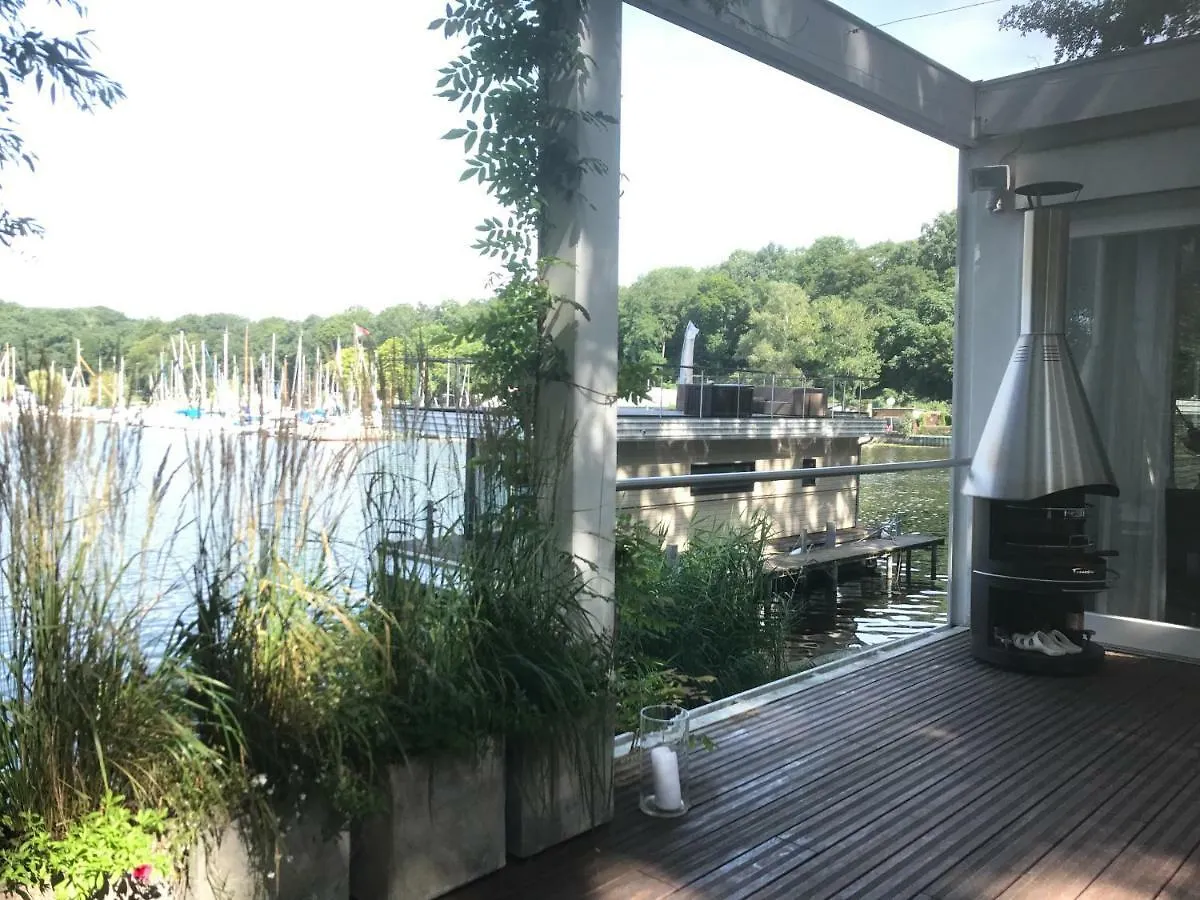 Marina Hausboote Und Seelodge Berlin 0*,  Germany